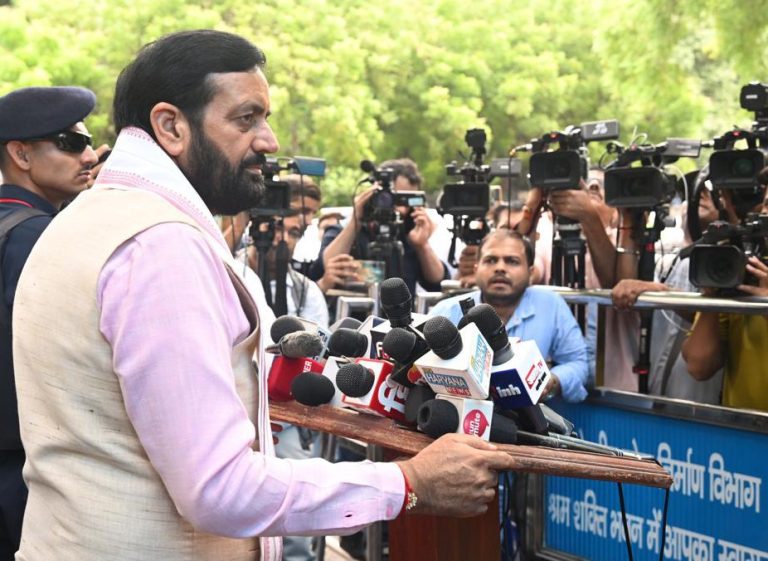 CM Nayab Singh Saini: रक्षाबंधन पर महिलाओं को रोडवेज की सौगात, 8-9 अगस्त को फ्री बस यात्रा