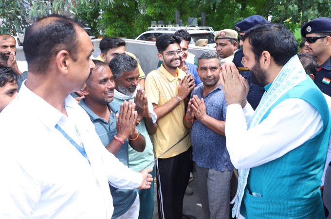 Kurukshetra News: पटाक माजरा में सीएम सैनी ने दी विकास की सौगात, पंचायत को 21 लाख की घोषणा