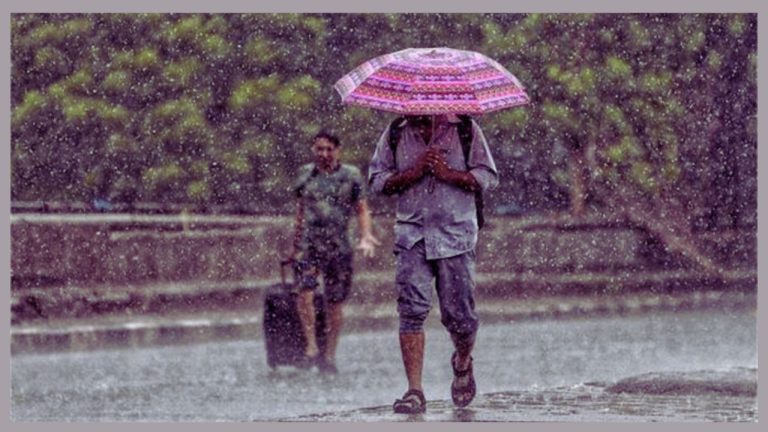 Weather Update: पंजाब में अगले पांच दिन भारी बारिश का अलर्ट, कई जिलों में बाढ़ जैसे हालात