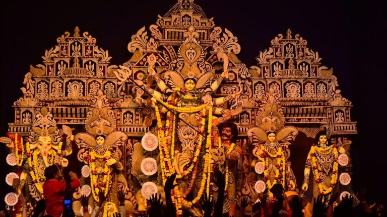 Calcutta Durga Puja: All Durga Puja committees will not get grants from the state government, Calcutta High Court imposed this condition