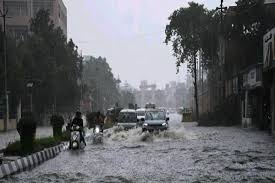 Up Weather Update: Red alert for rain in UP! There will be torrential rain for the next 36 hours, no relief till August 6
