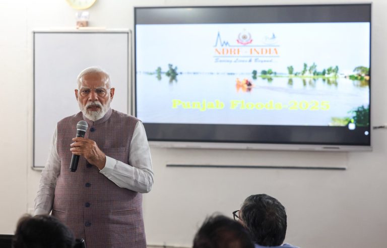 PM Modi Punjab visit: PM Modi visited flood affected Punjab, asked about the well being of the people, announced assistance of Rs 1600 crore