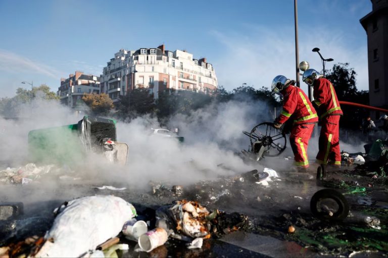 France Protest News: After Nepal, now France is on fire, crowd took to the streets against Macron