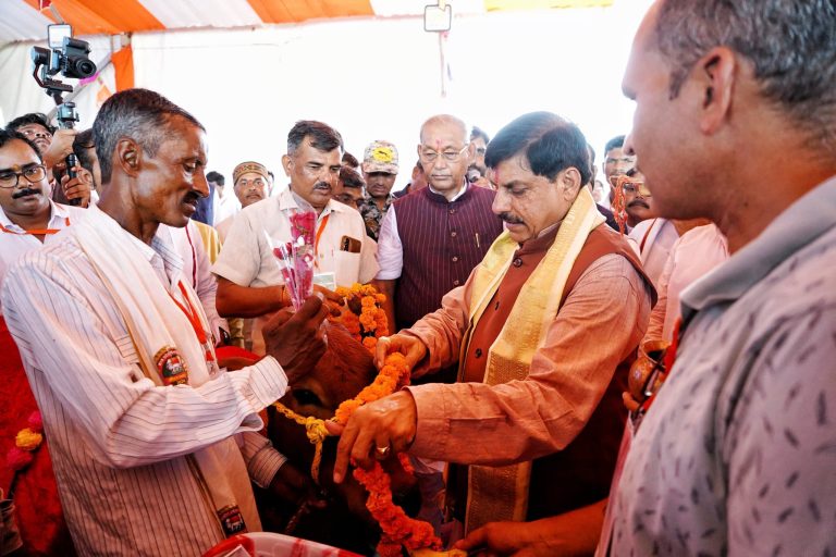 CM Mohan Yadav: स्वावलंबी गौशालाएं, आत्मनिर्भरता की ओर बढ़ता मध्यप्रदेश