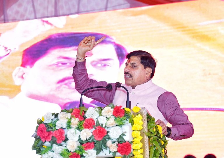 CM Mohan Yadav: सरकार का बड़ा ऐलान, मध्यप्रदेश में पर्यटन स्थलों पर जल्द शुरू होगी हेलिकॉप्टर सेवा