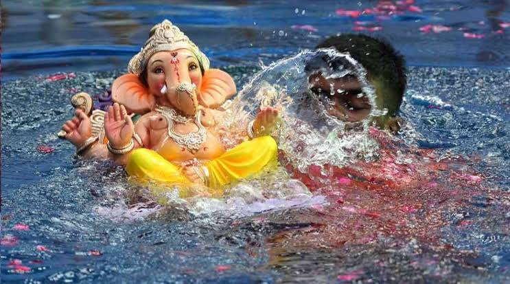 Maharashtra Ganesh Visarjan News: Accidents during Ganesh immersion, many people died due to electric shock in Sakinaka and drowning in Virar