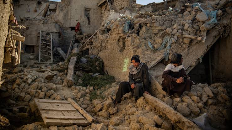 Afghanistan Earthquake: Panic due to earthquake in Afghanistan, people are afraid to return home, more than 2200 died