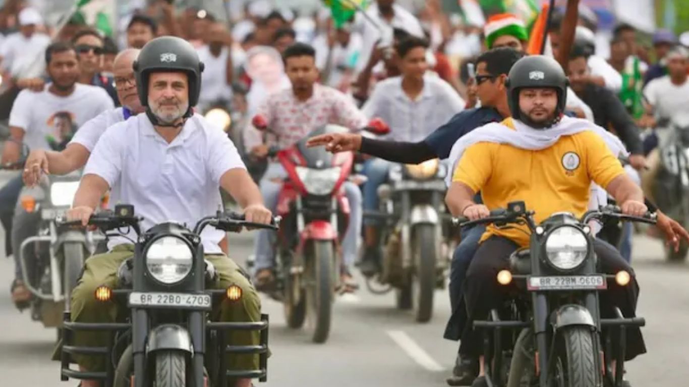 Bihar Elections 2025: Mahabharat in the Grand Alliance! Tejashwi Yadav is avoiding Rahul's visit, find out the inside story