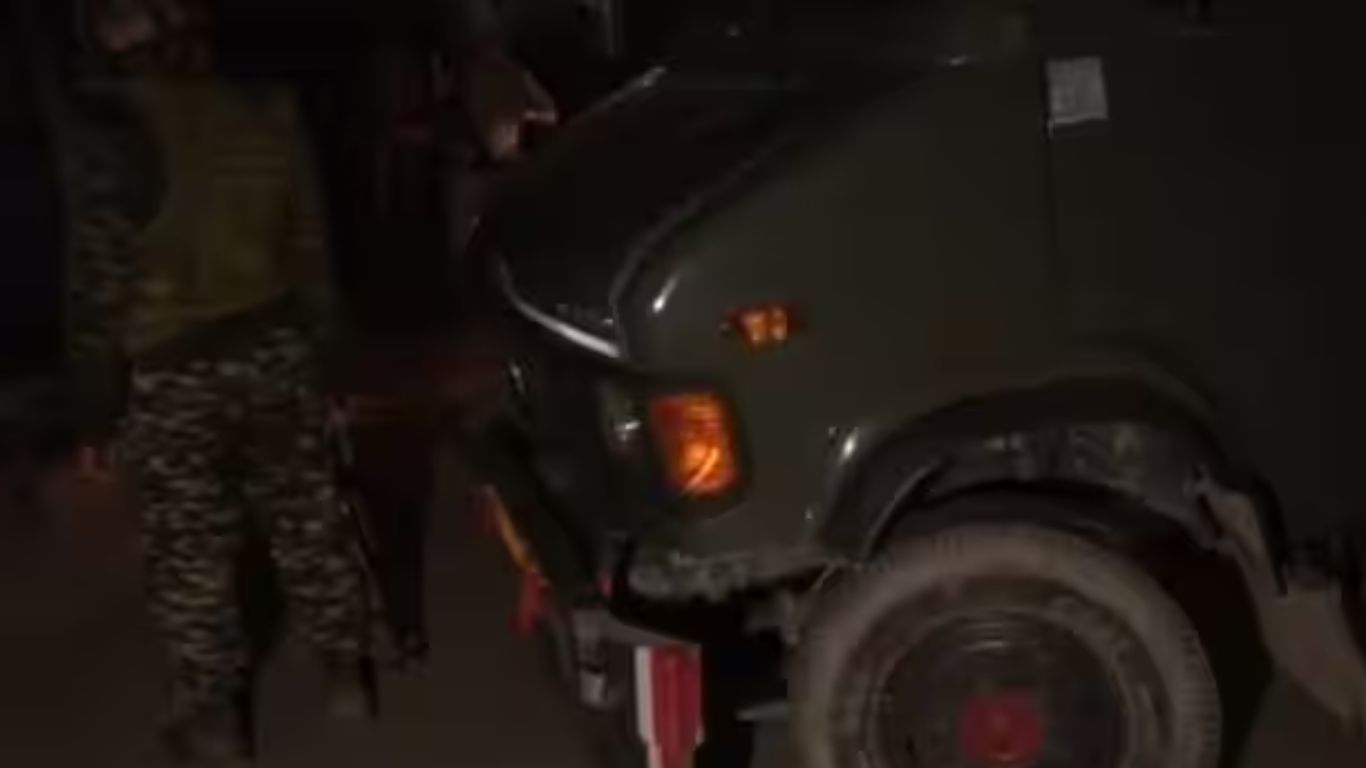 Manipur Attack: Terrorist attack on Assam Rifles truck in Manipur, 2 soldiers martyred, 3 injured