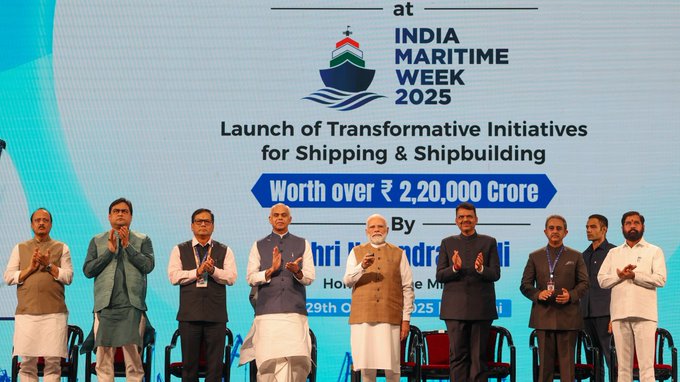 India Maritime Week 2025: समुद्र से समृद्धि तक का सफर! इंडिया मैरिटाइम वीक 2025 में बोले पीएम मोदी – भारत बनेगा ब्लू इकोनॉमी का वैश्विक केंद्र