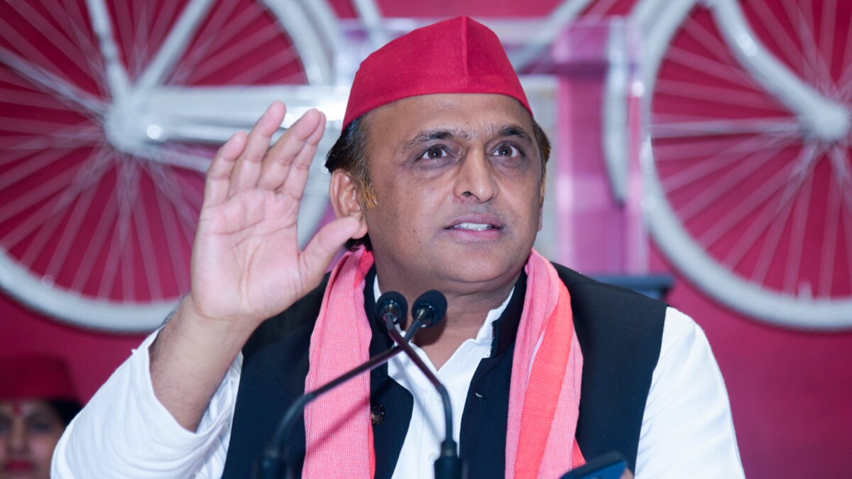 UP Politics: SP enraged by Yogi's 'Kabirdham' announcement, saying, "Changing names doesn't change reality. The PDA government will end BJP politics in 2027."