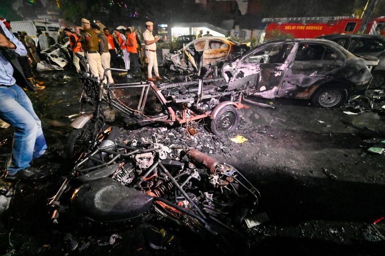 Delhi Blast: Nation in turmoil after Delhi blast! 11 states on high alert, strict vigil from Ayodhya to Mumbai