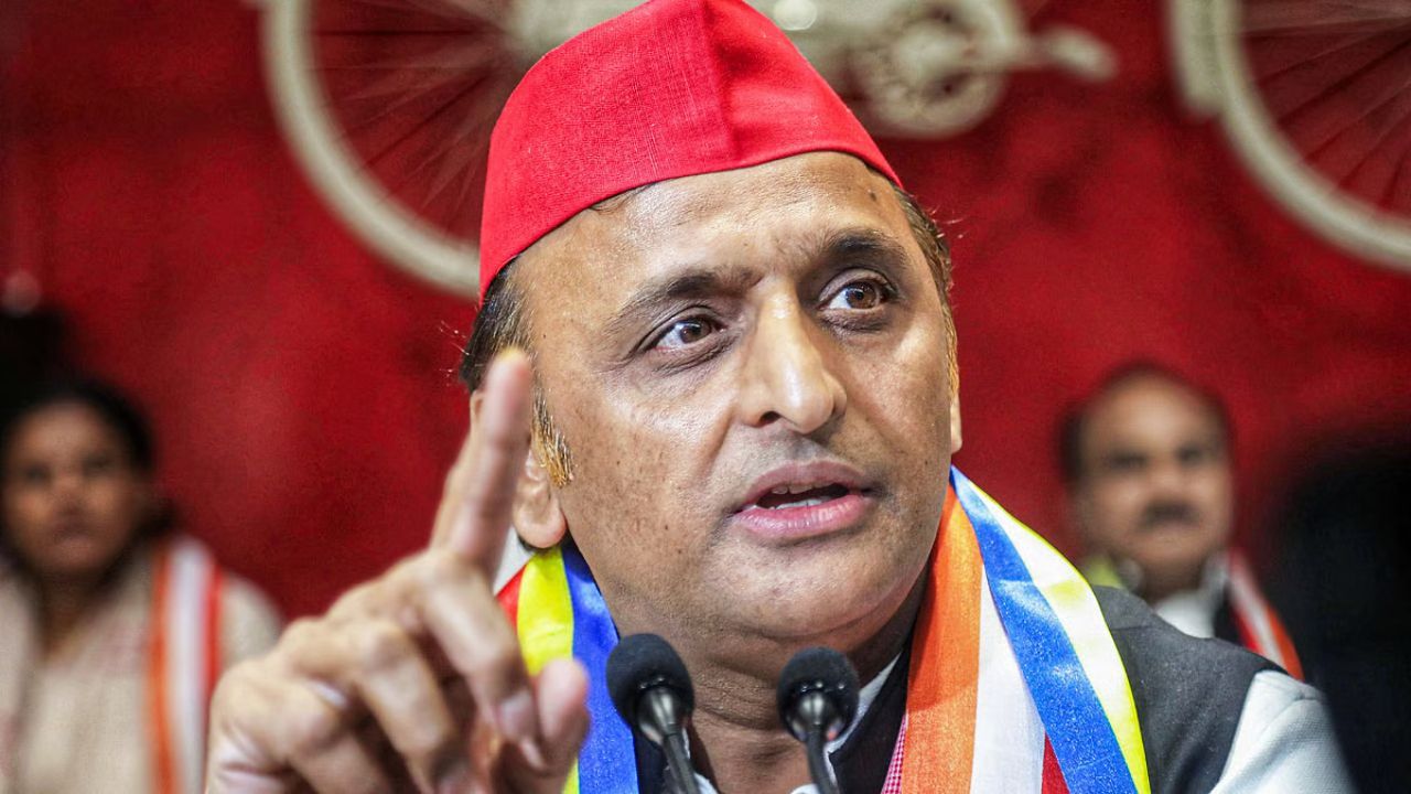 UP Politics: 30 million votes could be cut in UP… Akhilesh Yadav leveled serious allegations against the BJP and the Election Commission.