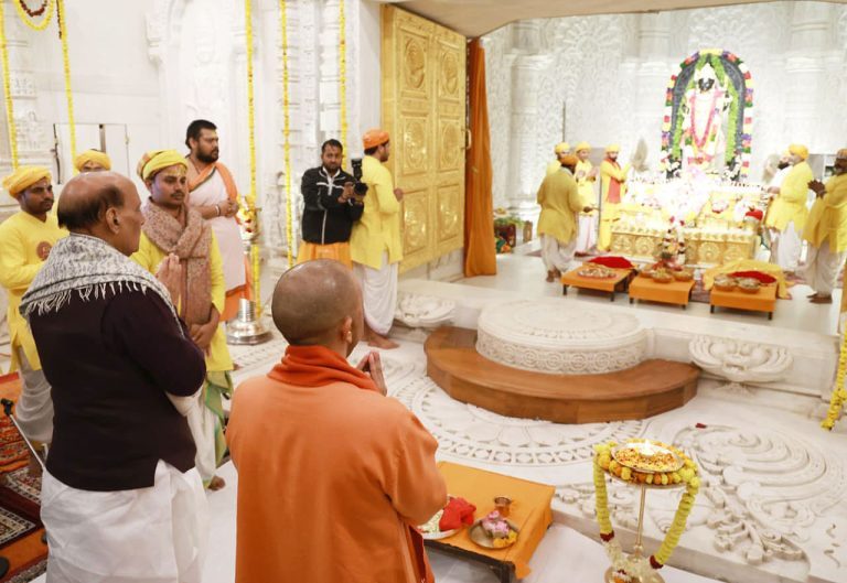 Rajnath Singh Ayodhya Shivling Jalabhishek: Rajnath Singh performing Shivling Jalabhishek in Ayodhya with CM Yogi Adityanath