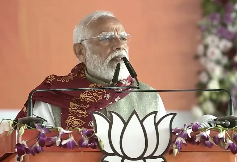 PM Modi Attack TMC: Prime Minister Narendra Modi addressing a public rally while criticizing TMC government over illegal infiltration and national security issues in West Bengal.
