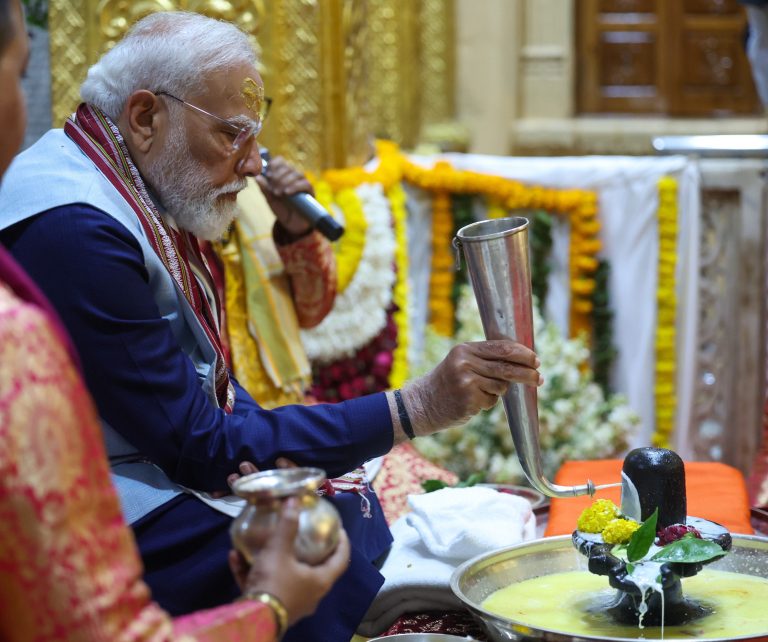 PM Modi Performs Jalabhishek: PM Modi performing Jalabhishek at Somnath Jyotirlinga temple with Vedic rituals on Saurashtra sea coast