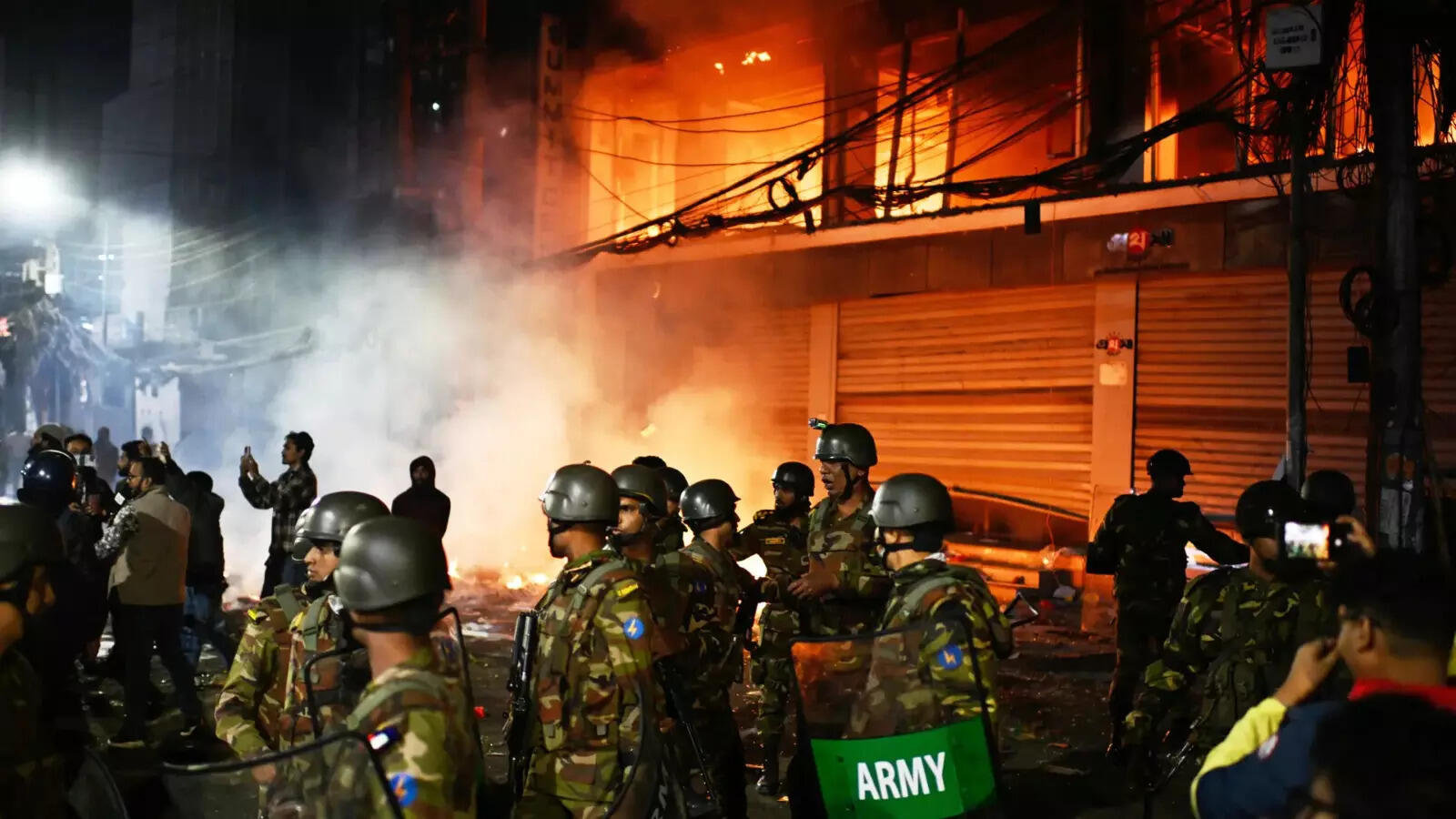 Bangladesh Protest: Murder, fire and threats… there was uproar in Bangladesh over the death of a Hindu officer