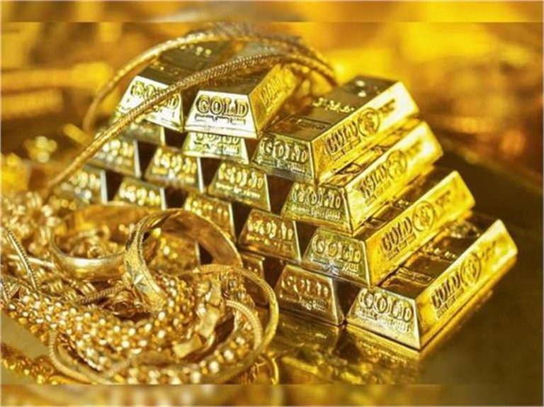 Bullion Market Trends: Bullion market in turmoil! Silver breaks ₹23,500, gold prices also fall sharply.