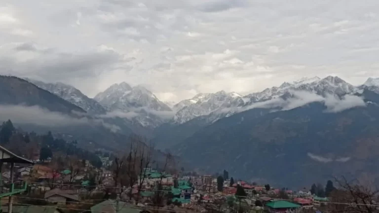 Snowfall and rain forecast in Uttarakhand hills as IMD predicts weather change till March 19