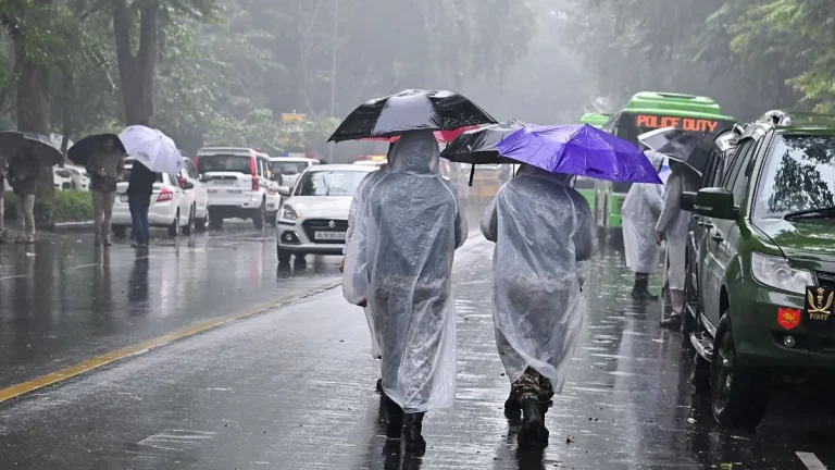 Uttarakhand Weather Update: Weather changes in Devbhoomi, heavy hailstorm in Nainital, 'Yellow alert' issued in 5 districts