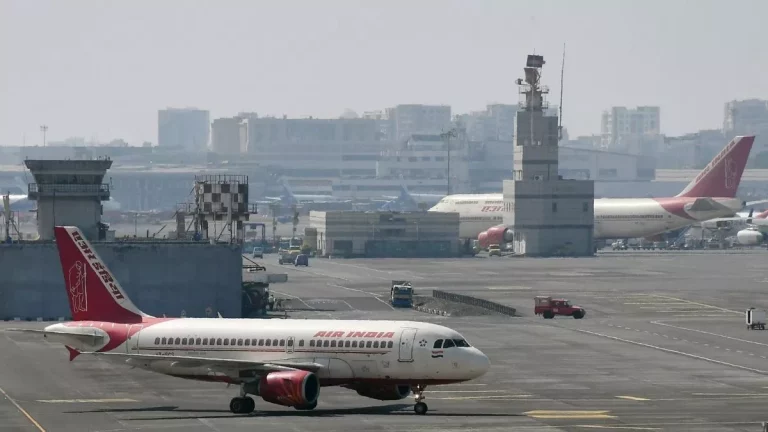 Mumbai Airport Runway Closure