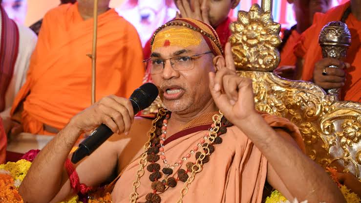 Avimukteshwaranand on Champat Rai: Shankaracharya Avimukteshwarananda Saraswati giving a statement regarding Champat Rai on the Ram Temple offering controversy.
