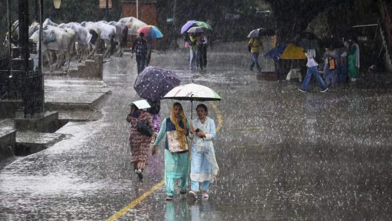 Uttarakhand Weather Today: Uttarakhand Weather Today showing rain clouds, hailstorm activity and strong winds across several districts
