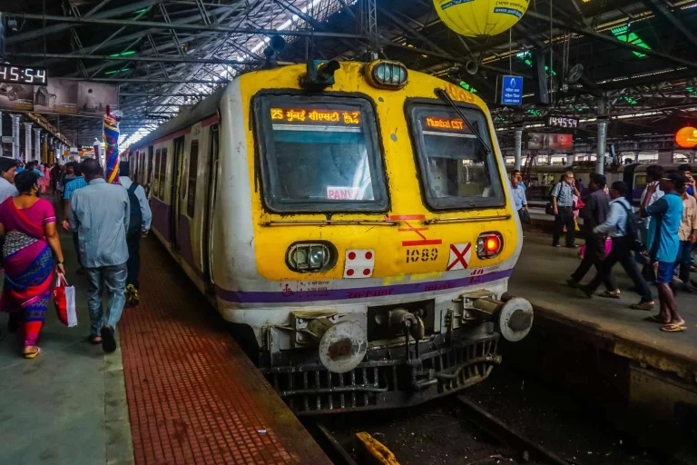 Mumbai Local Train Murder: Mumbai Local Train Murder case investigation after passenger stabbed to death in first-class coach during heavy rainfall between Andheri and Borivali.