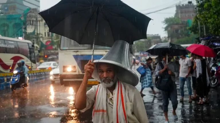Weather Update: Dark monsoon clouds with rainfall over an Indian city as the latest Weather Update warns of heavy rain in 24 states and heatwave conditions in Uttar Pradesh.