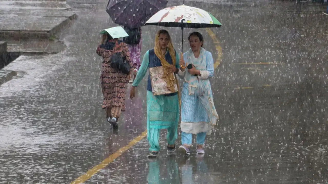 Weather Forecast India: Dark monsoon clouds over India with rain showers, thunderstorms, and changing weather conditions across multiple states.