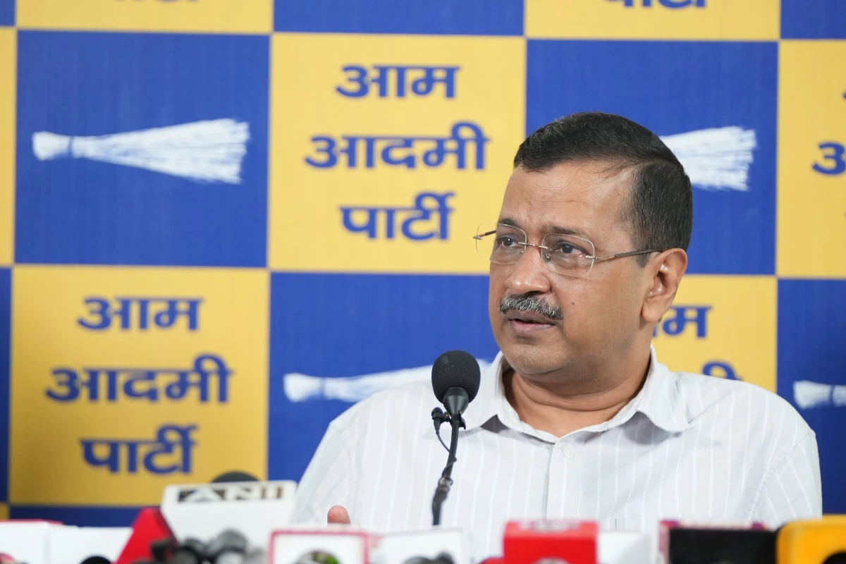 Arvind Kejriwal E-20 Petrol: Arvind Kejriwal addressing a press conference on the National Townhall against E-20 petrol.