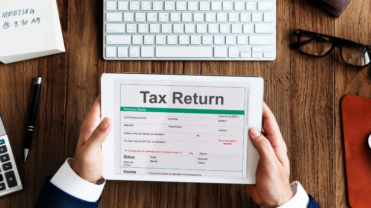 ITR Filing 2026 deadline with Income Tax Return documents and July 31 last date calendar