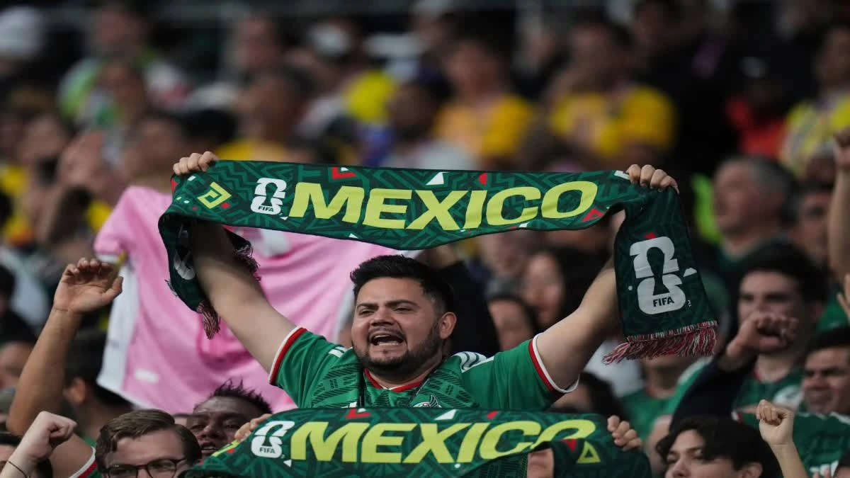 Mexico World Cup Celebration: Massive Mexico World Cup Celebration crowd in Mexico City after FIFA World Cup 2026 victory where three football fans died during celebrations