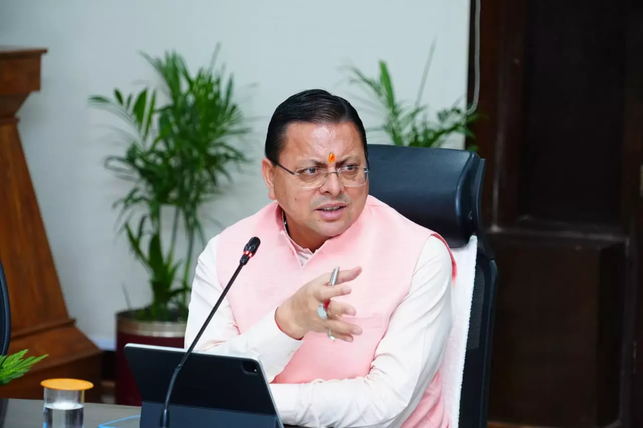 Uttarakhand Wildlife Board Meeting chaired by CM Pushkar Singh Dhami discussing tiger conservation, AI-based monitoring, and human-wildlife conflict management.