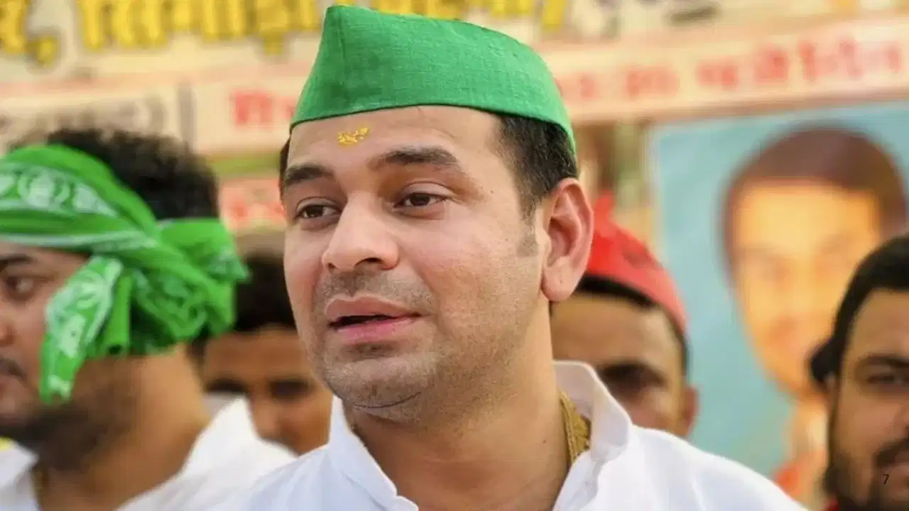 Tej Pratap Yadav areest: Yadav being escorted by police after his detention during the Bihar Bandh protest over the NEET paper leak issue in Patna.