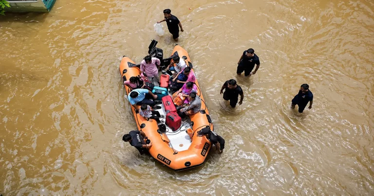 Kerala Gujarat Assam Rain Alert: Heavy monsoon rain and flood situation in Kerala Gujarat and Assam with red alert warnings