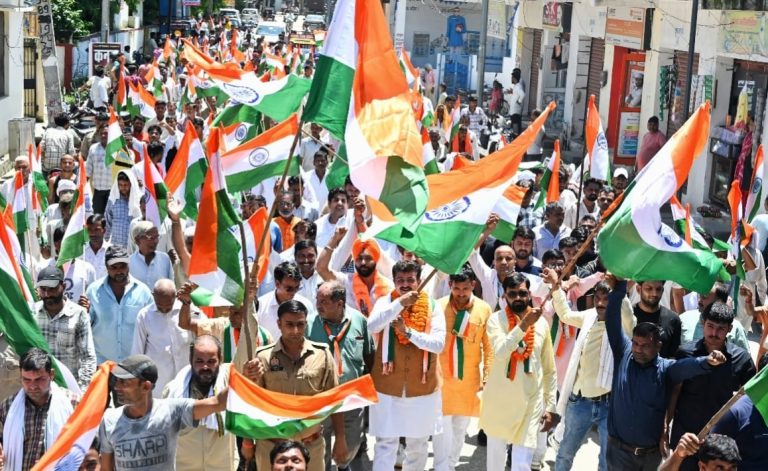 Mandawar Tiranga Yatra: BJP leaders and workers participate in grand Tiranga Yatra in Mandawar