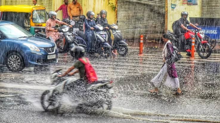 IMD issues Monsoon Alert with heavy rainfall forecast for Uttarakhand, Kerala, Assam, Odisha and several other states across India.