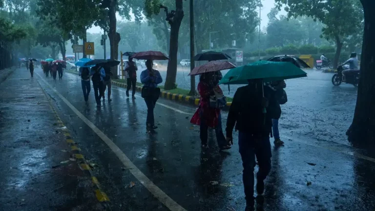 India Monsoon Update: Heavy rainfall and monsoon clouds across India