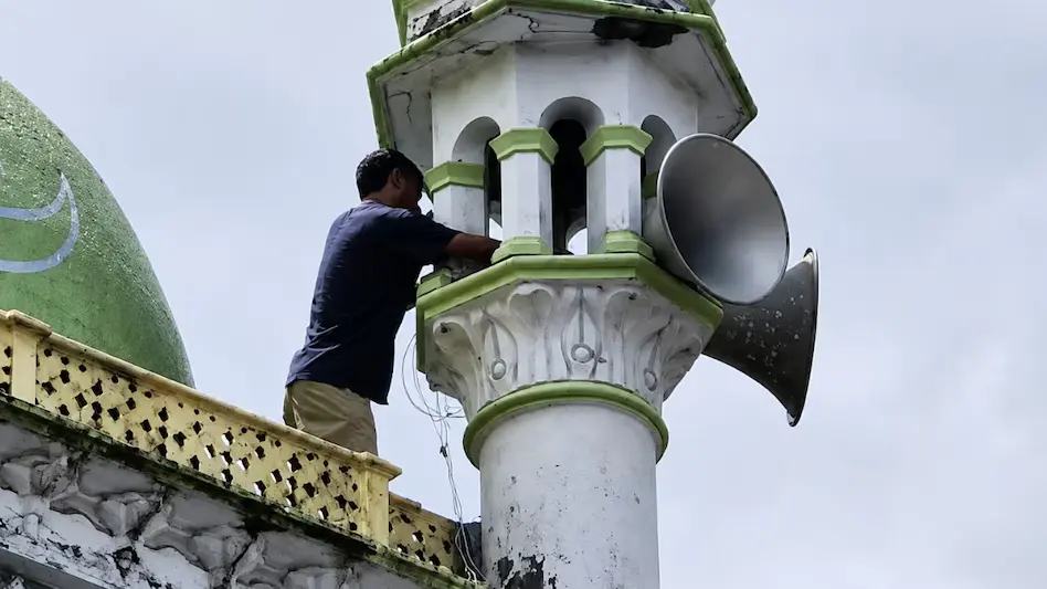 West Bengal Loudspeaker Controversy as Calcutta High Court seeks government response over mosque loudspeaker removal claims